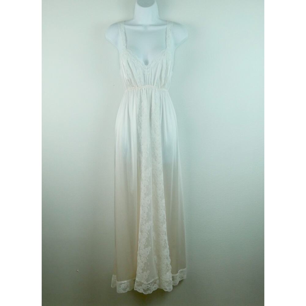 Vintage Miss Elaine Nylon Nightgown Lace Trim Medium Maxi Slipdress Romantic